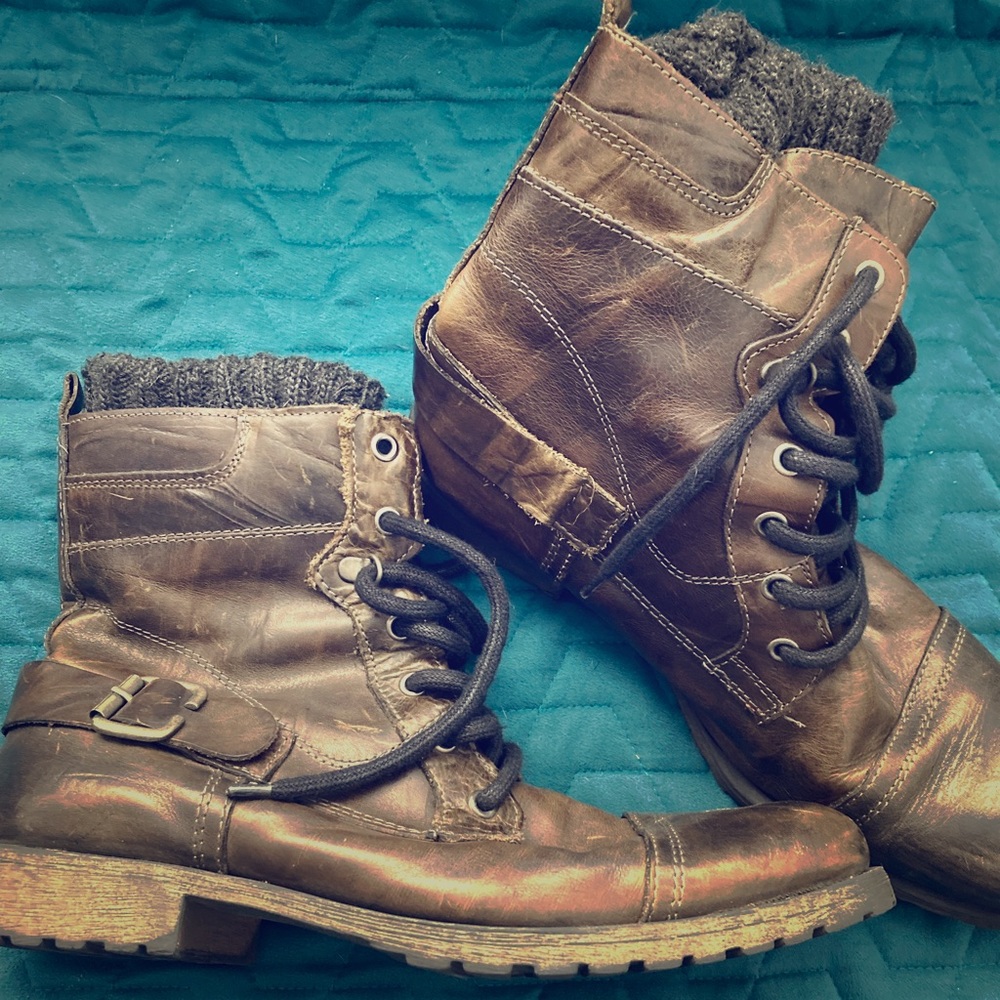 Aldo casual boots w/ buckle & warm wool insert